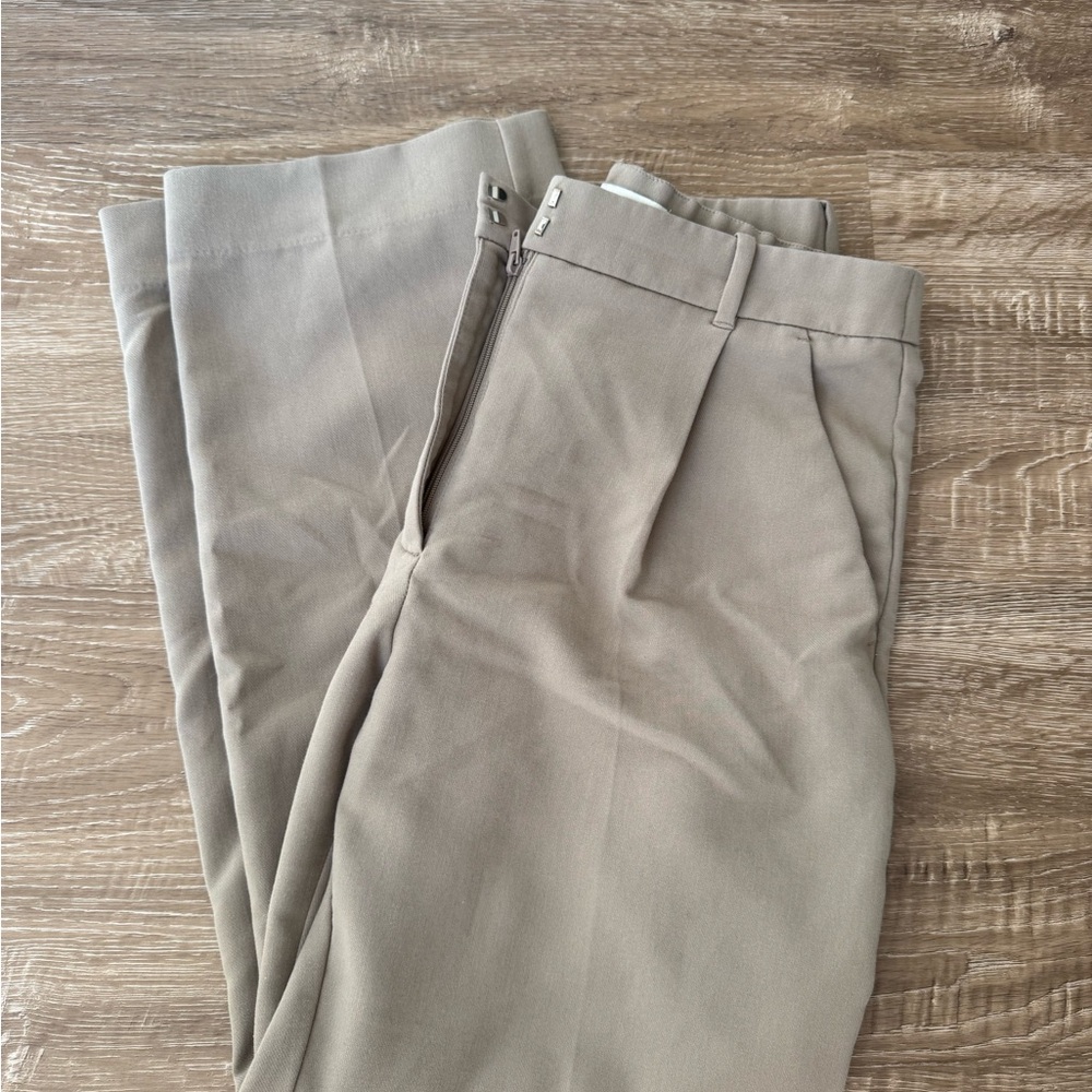 Abercrombie & Fitch Men's Khaki Chinos